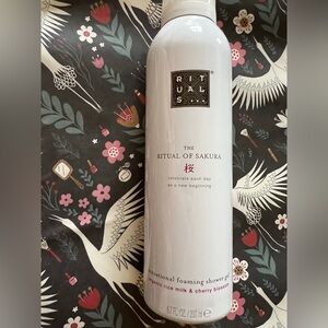 Rituals The Ritual of Sakura Foaming Shower Gel - White